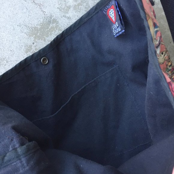 Skeleton Print Shoulder Bag - Picture 5 of 6